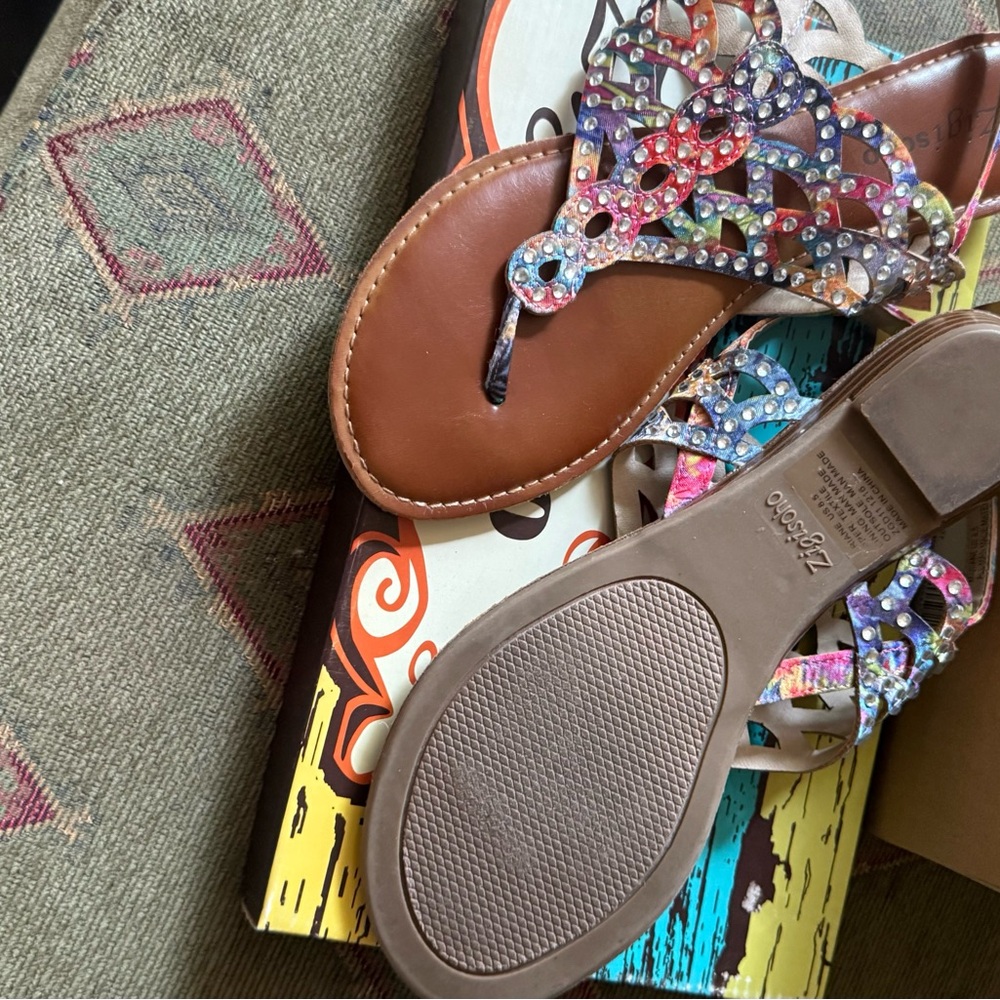 Zigi Soho Brown Sandals with Floral Straps